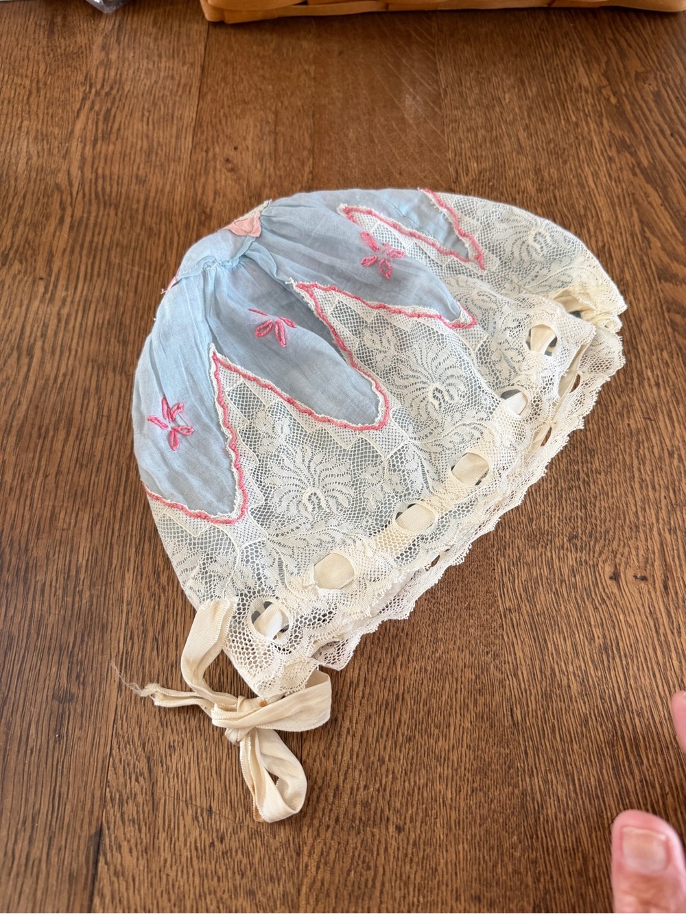 Antique blue and pink lace-trimmed night bonnet - Picture 2 of 6